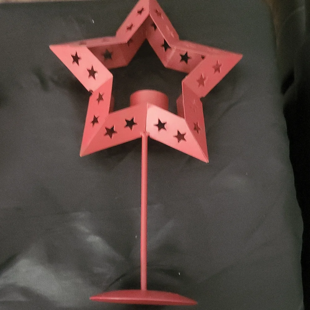 Set of 3 Star Tealight Candle Holders - Picture 5 of 15